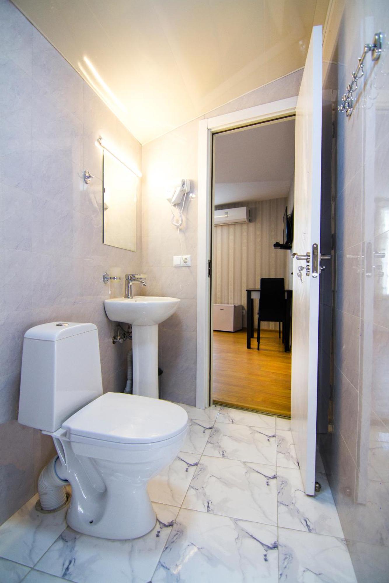 Hotel Care Inn Τυφλίδα Εξωτερικό φωτογραφία